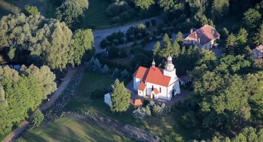 Chomiąża Szlachecka atrakcje, które zaskoczą każdego odwiedzającego