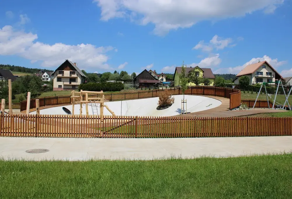Bartkowa Posadowa atrakcje: odkryj nowe miejsca nad Jeziorem Rożnowskim
