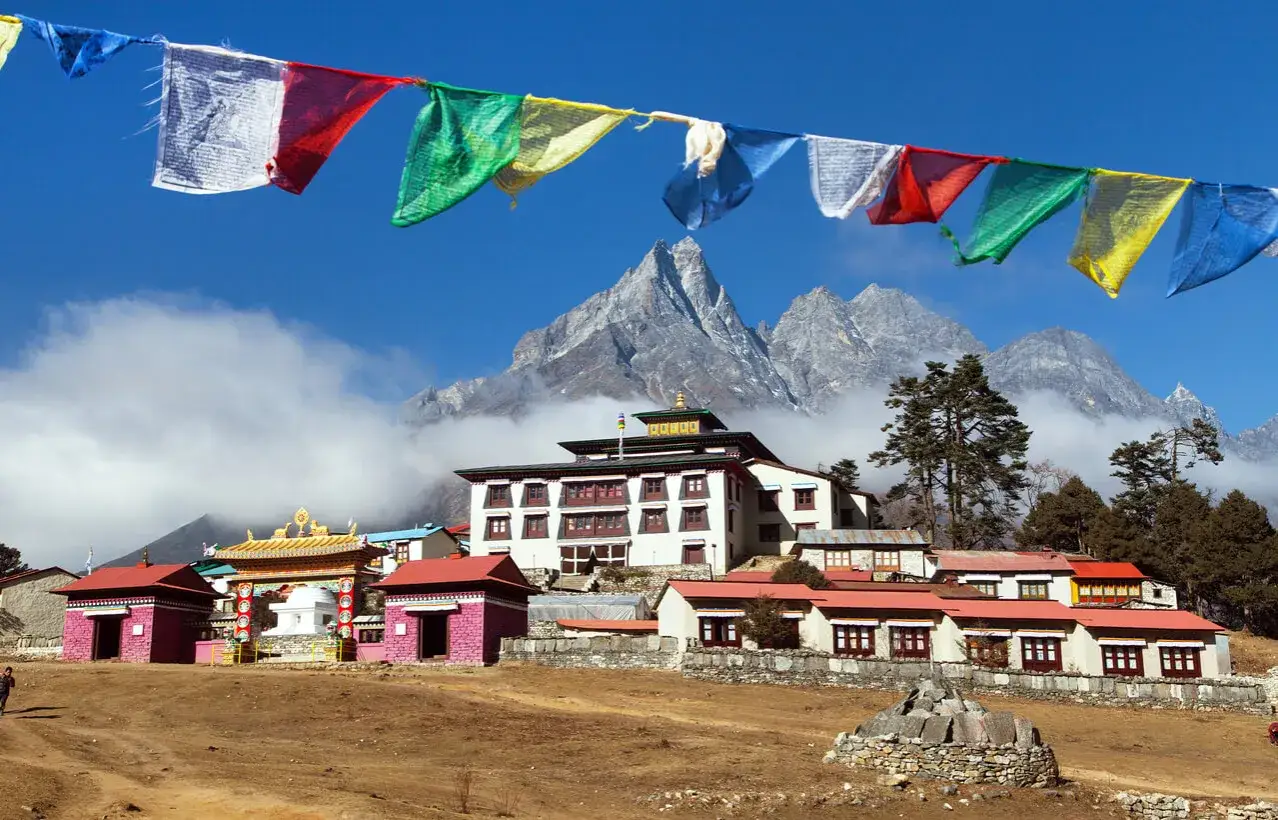 Zdjęcie Kiedy jechać do Nepalu? Najlepszy czas na trekking i przygodę